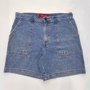 Vintage 90’a Levi’s Classic Jeans Denim Shorts Size Women’s 31 Waist